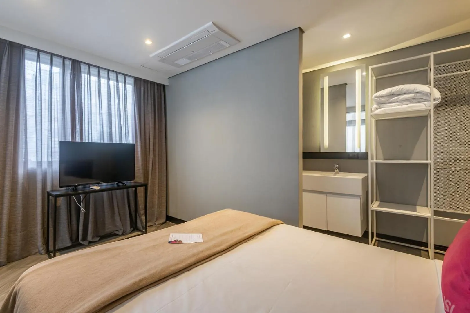 Housi Bela Cintra Apartamento São Paulo